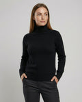 Cozy women's knit pullover