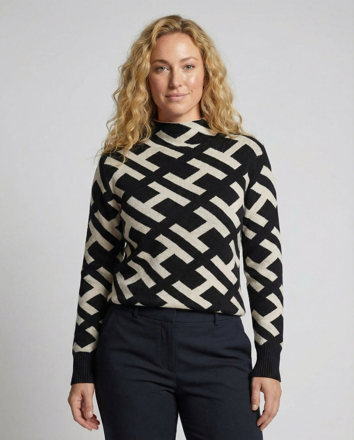 Comfortable Geometric Sweater Women