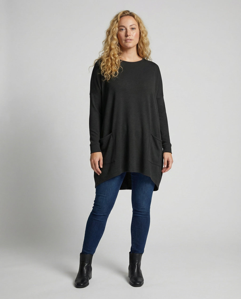 Casual women's long sweater