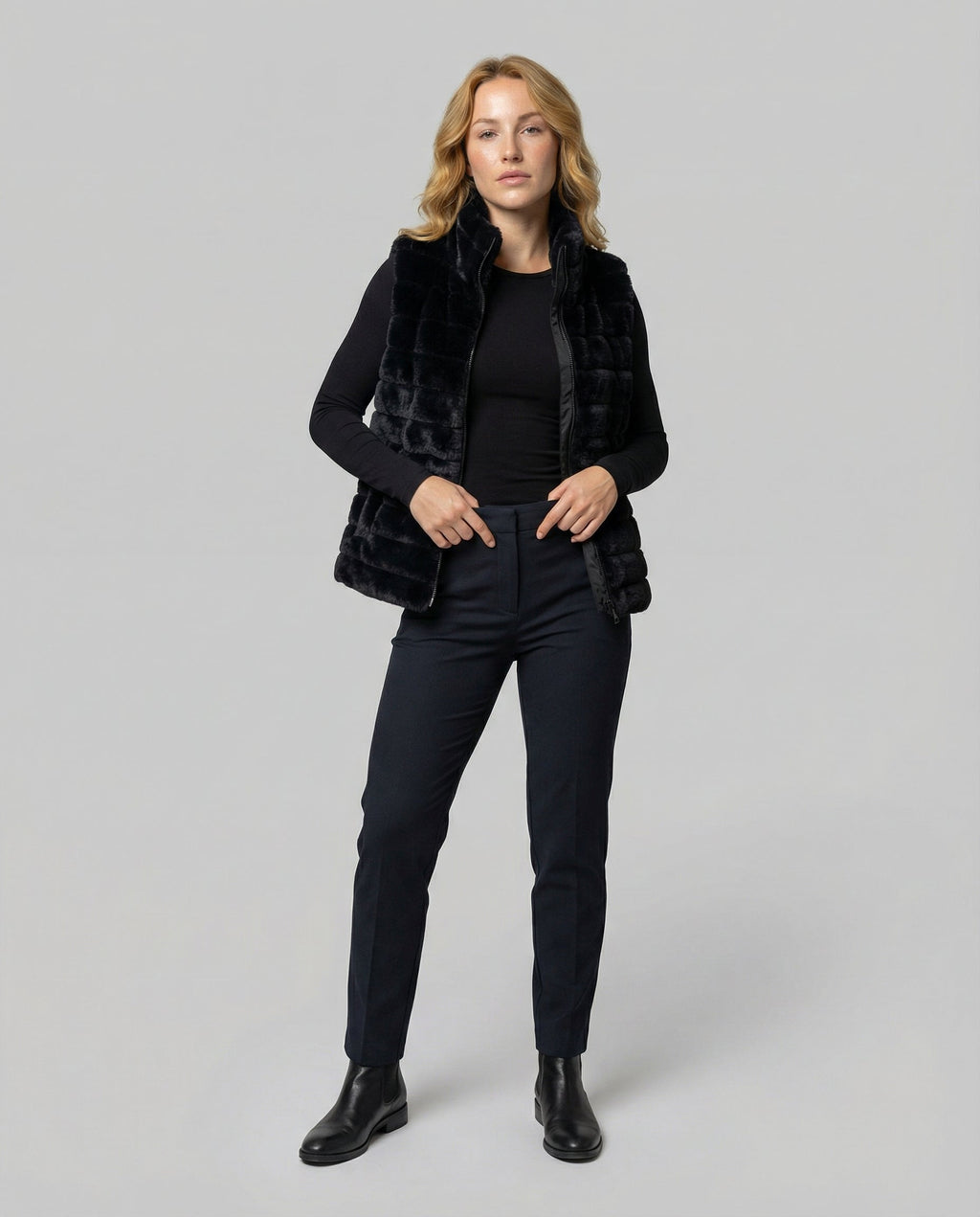 Quilted vest made of faux fur for women