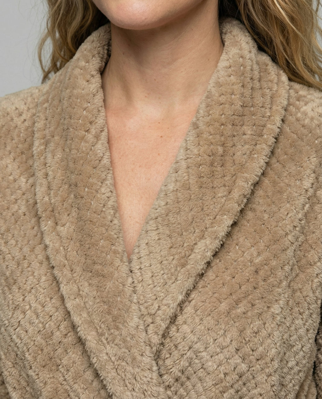 Cozy women's bathrobe
