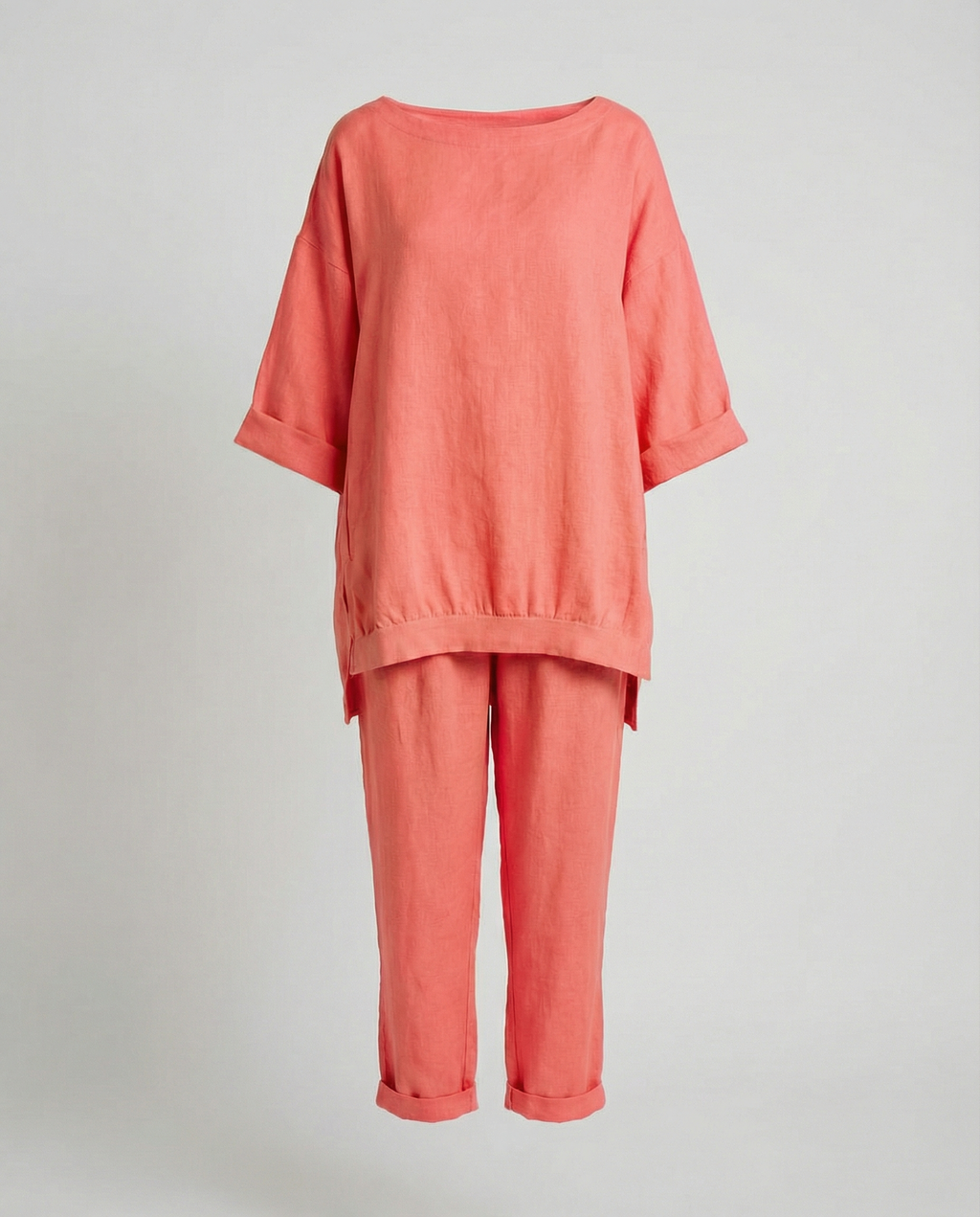 Comfortable women's leisure suit sporty