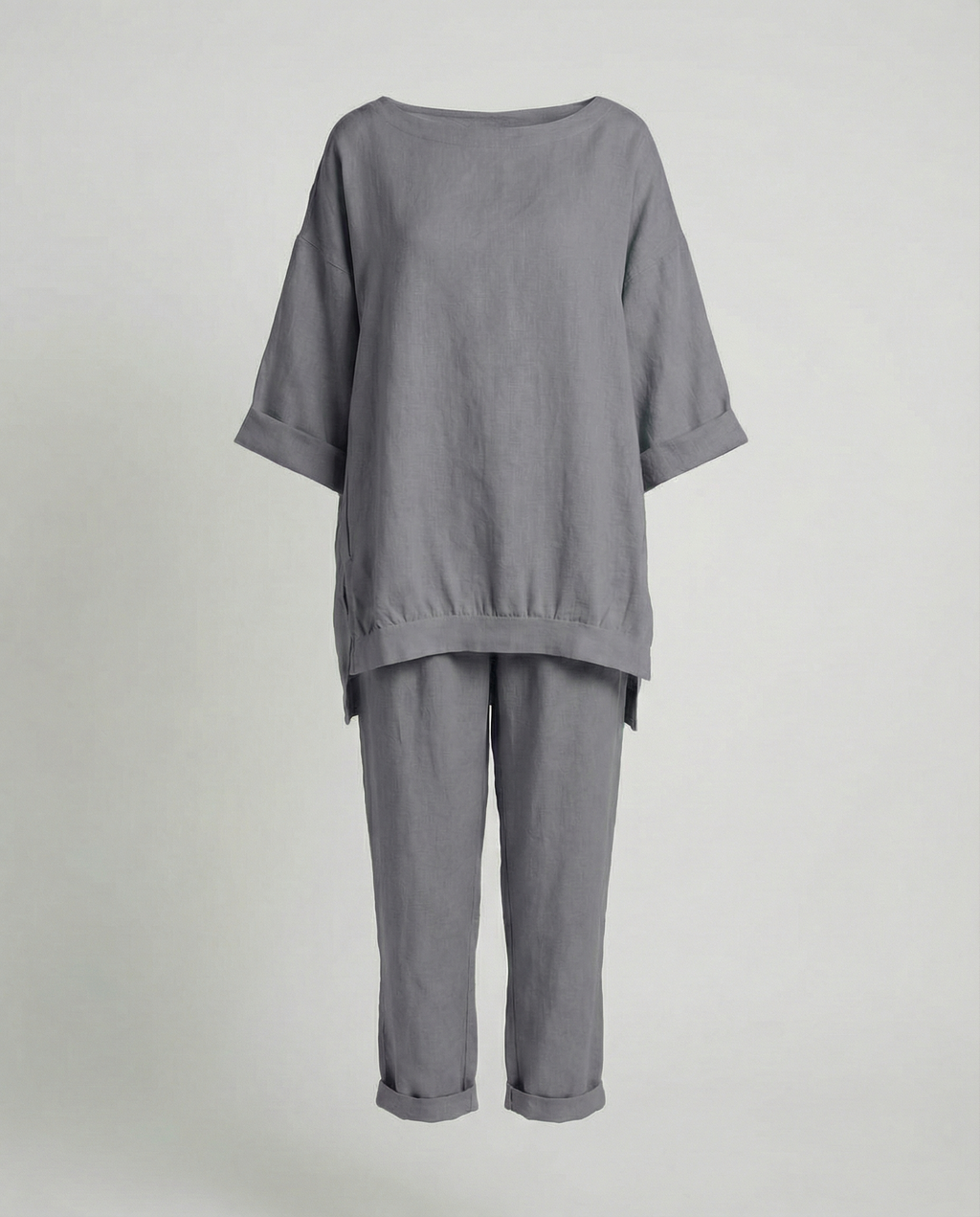 Comfortable women's leisure suit sporty