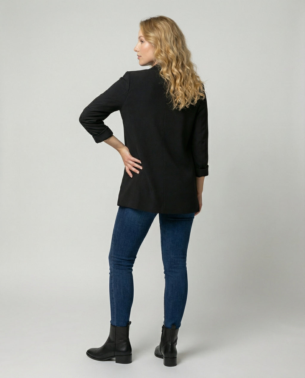 Figure-enhancing Elegant Women's Blazer
