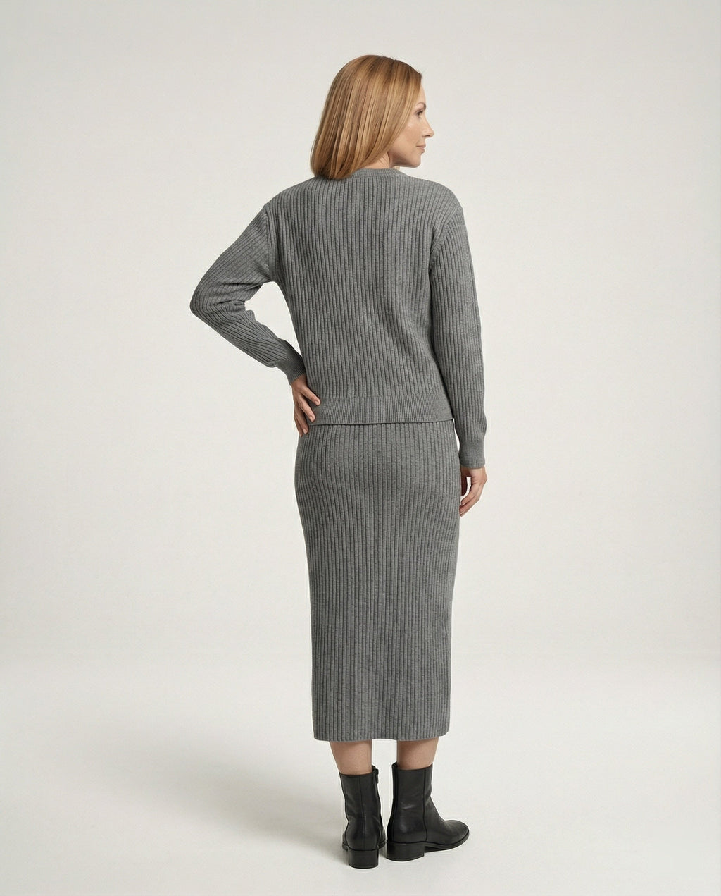 Elegant knit set sweater skirt